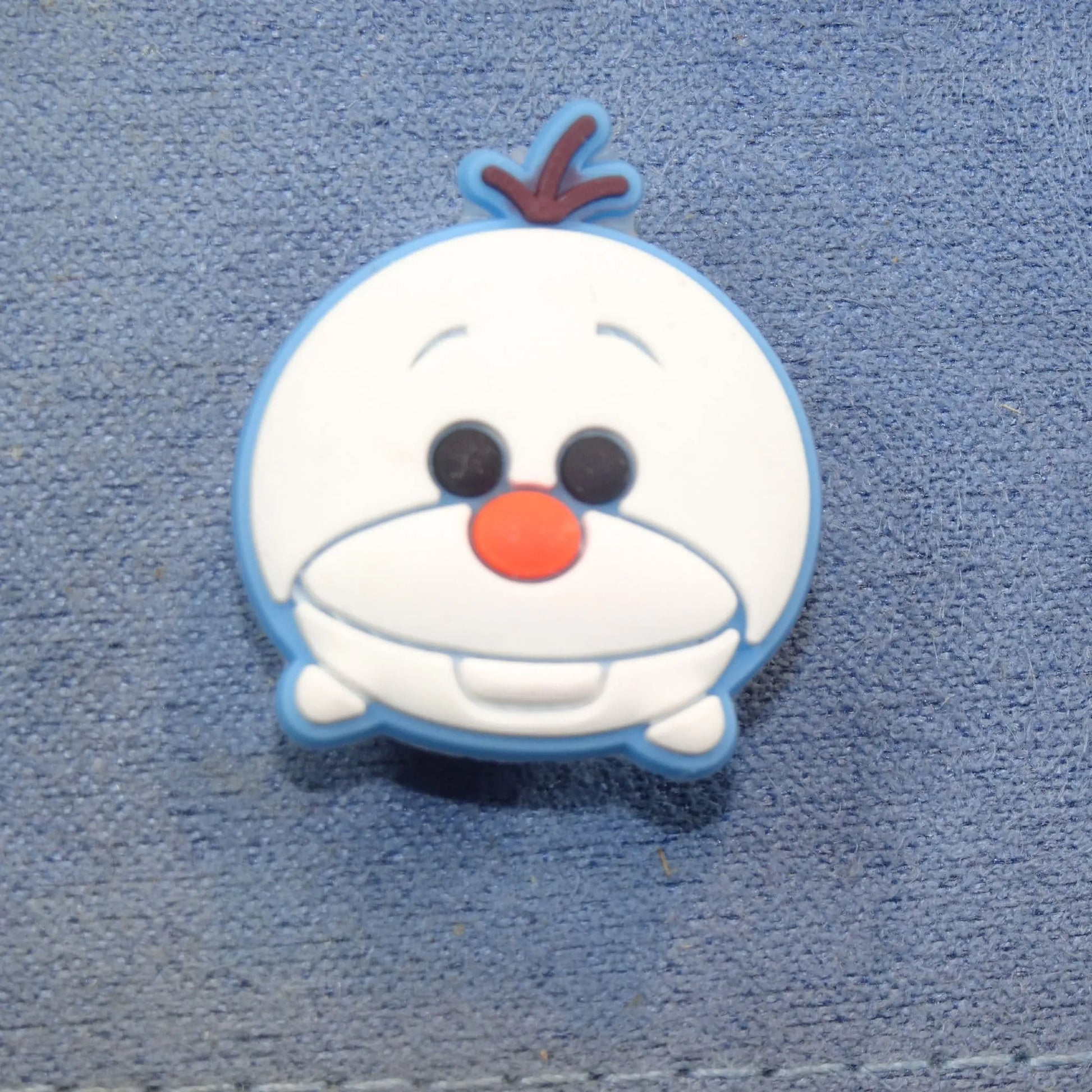 Tsum Tsum Olaf Two Shoe Charm