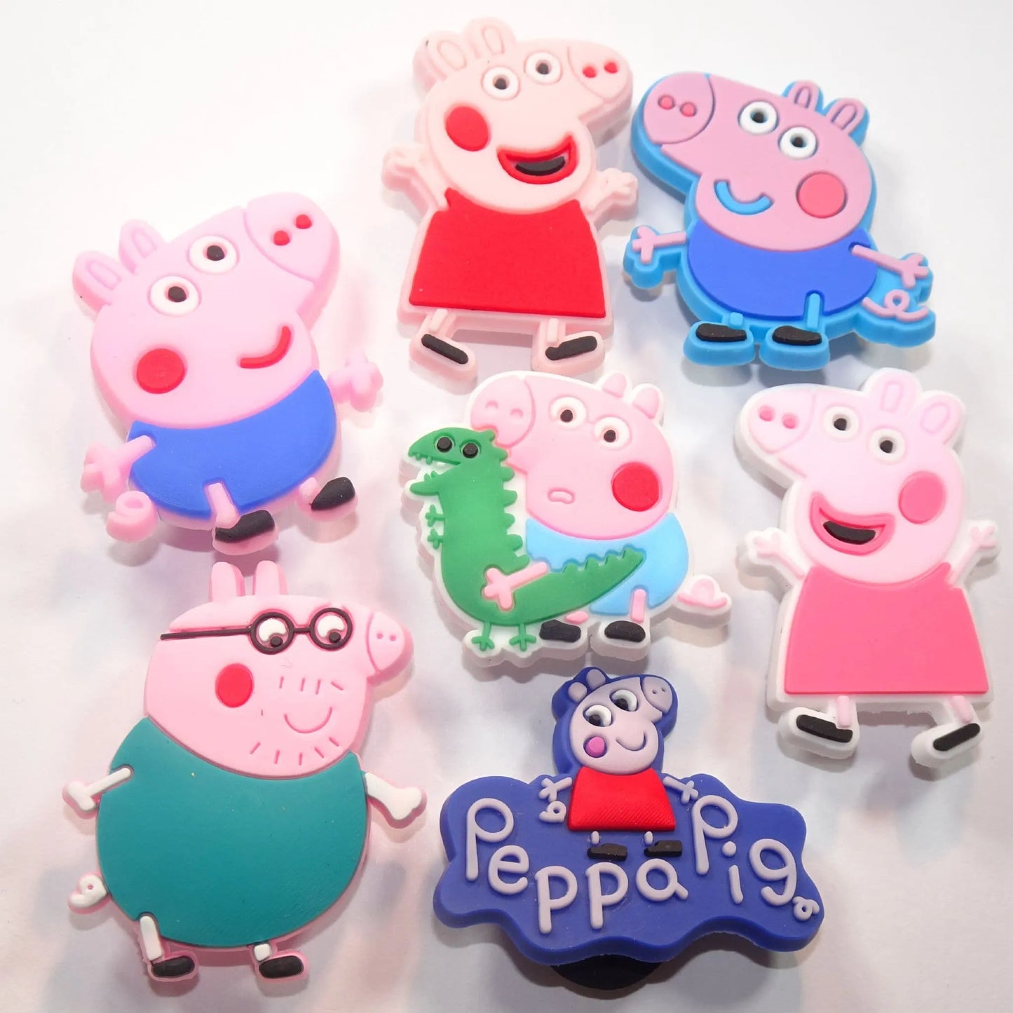 Peppa Pig And Family, Set Of 7 Shoe Charm