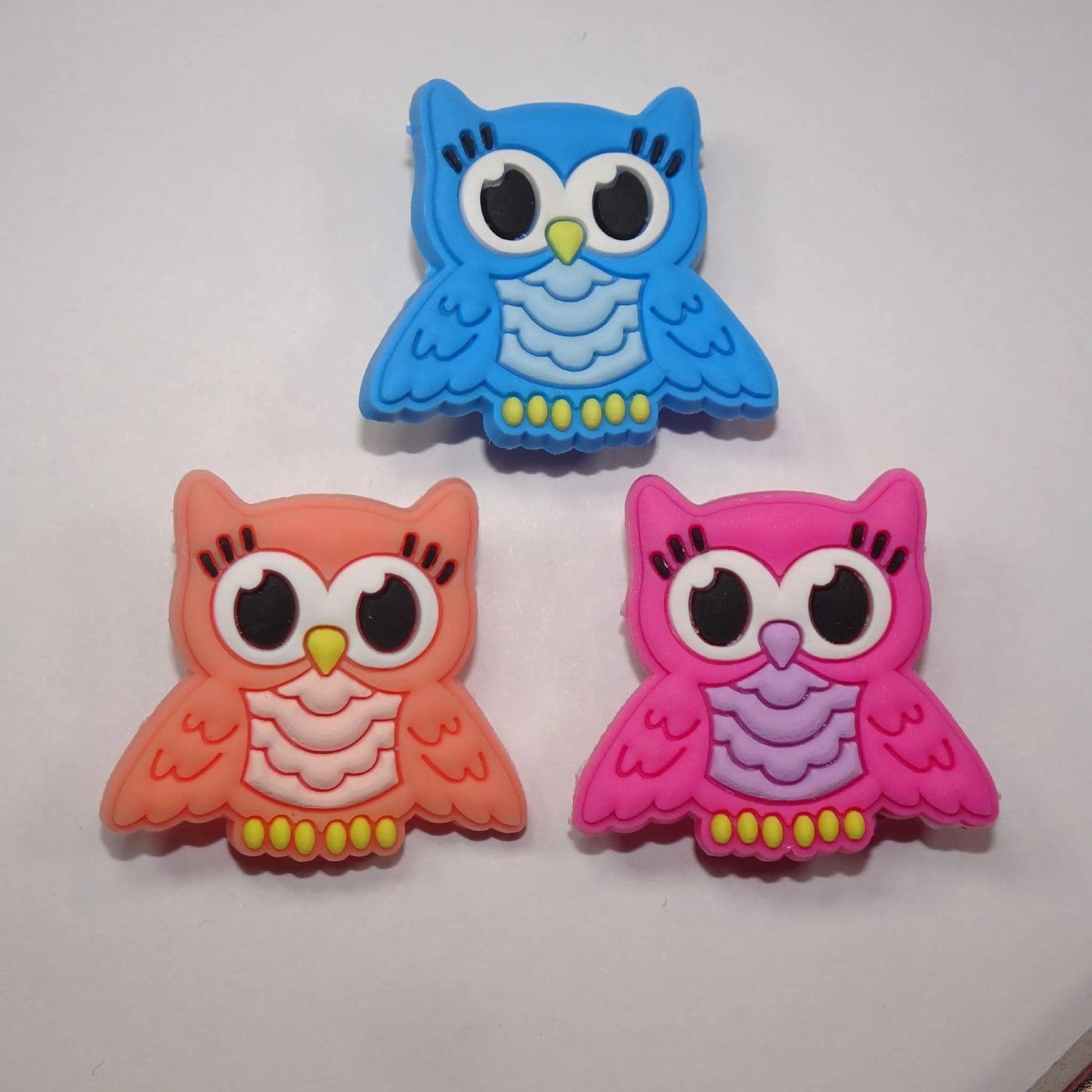 3 Owls assorted shoe charm BC