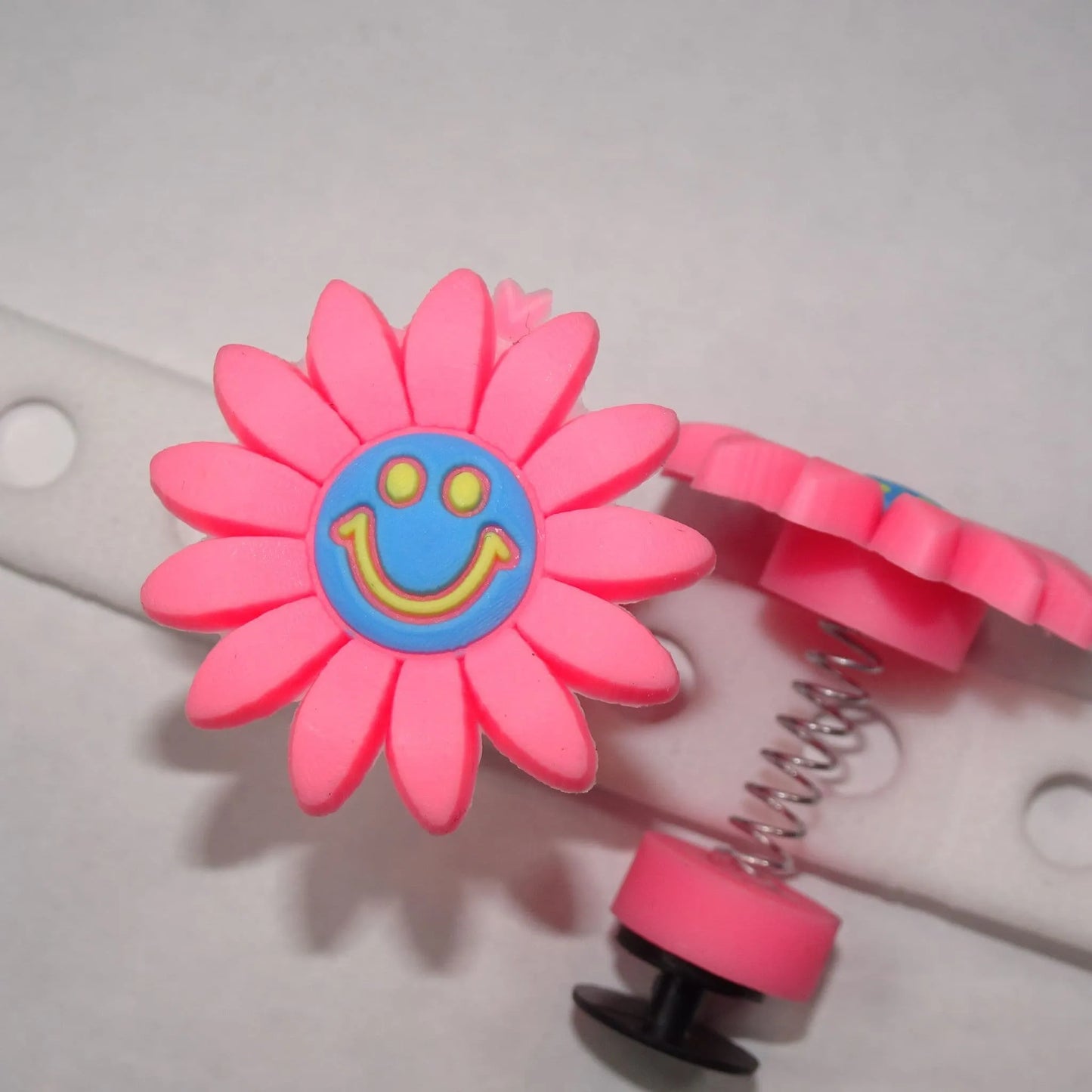 Spring shoe charm - Smiley pink blue face flower SP16
