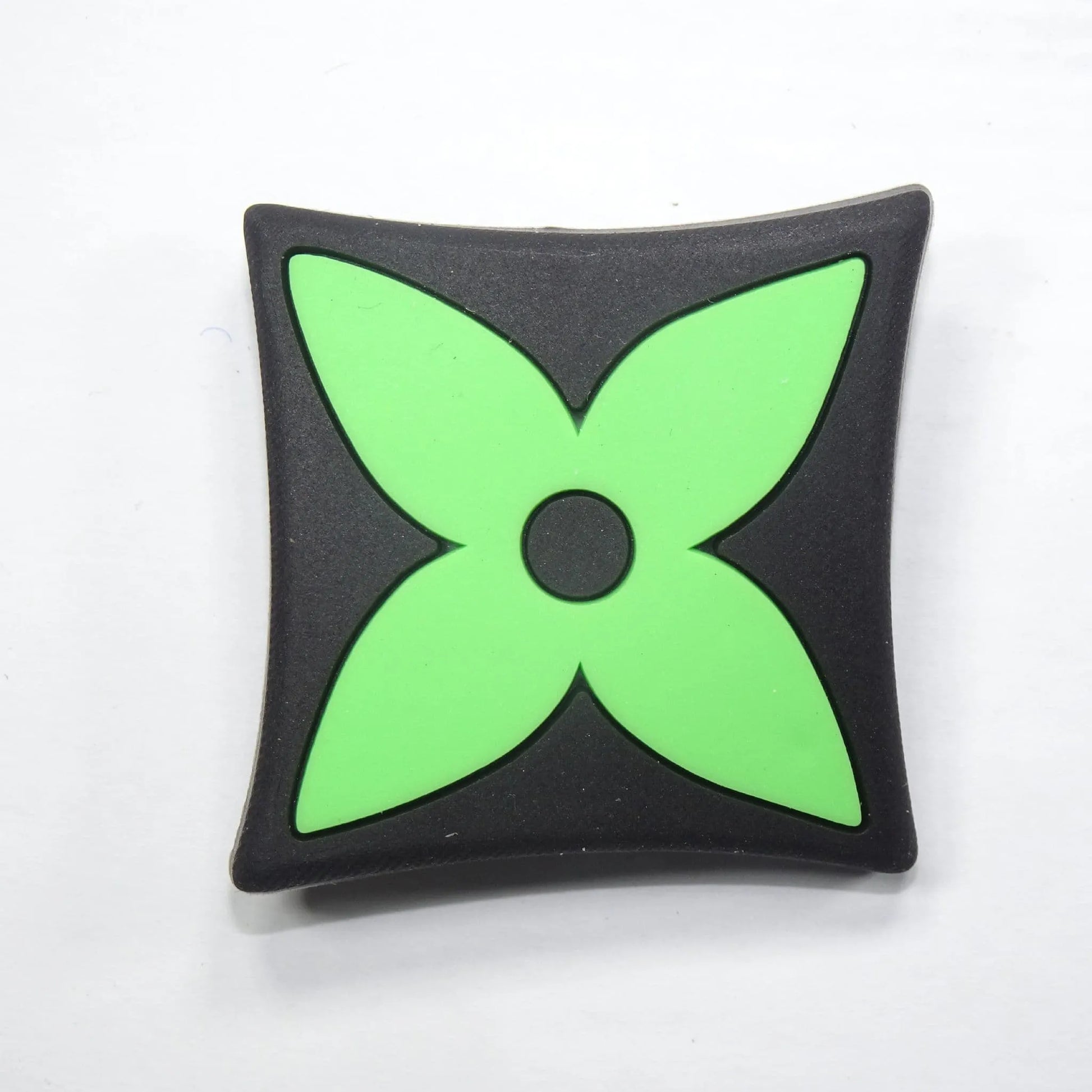 Lv Louis Vuitton French Star Badge Logo Green On Black Shoe Charm