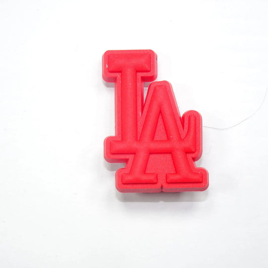 La Stylised Logo Badge Red Shoe Charm
