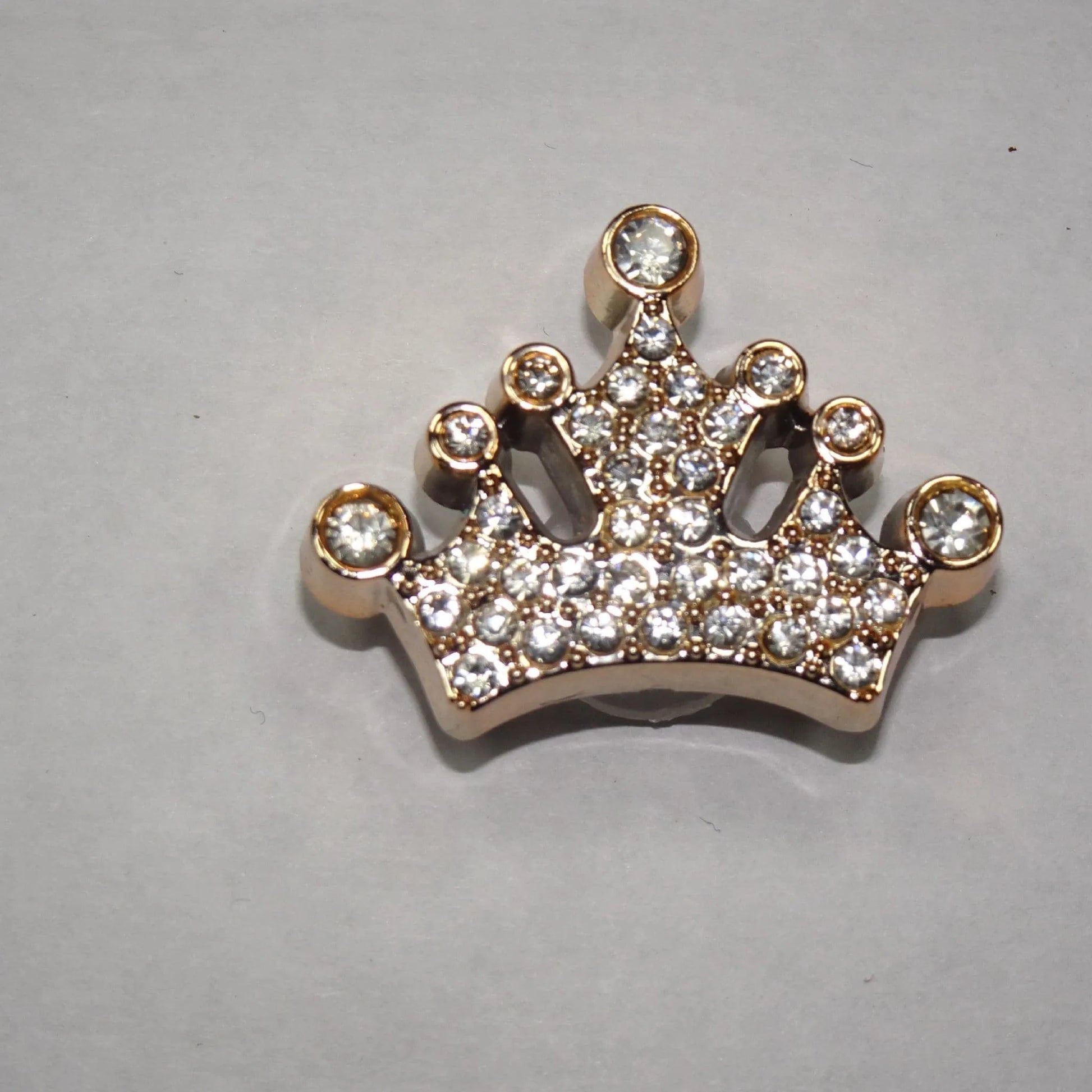 Shoe charm - Pearl gold crown