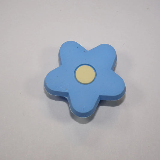 Blue/yellow star petals shoe charm BC