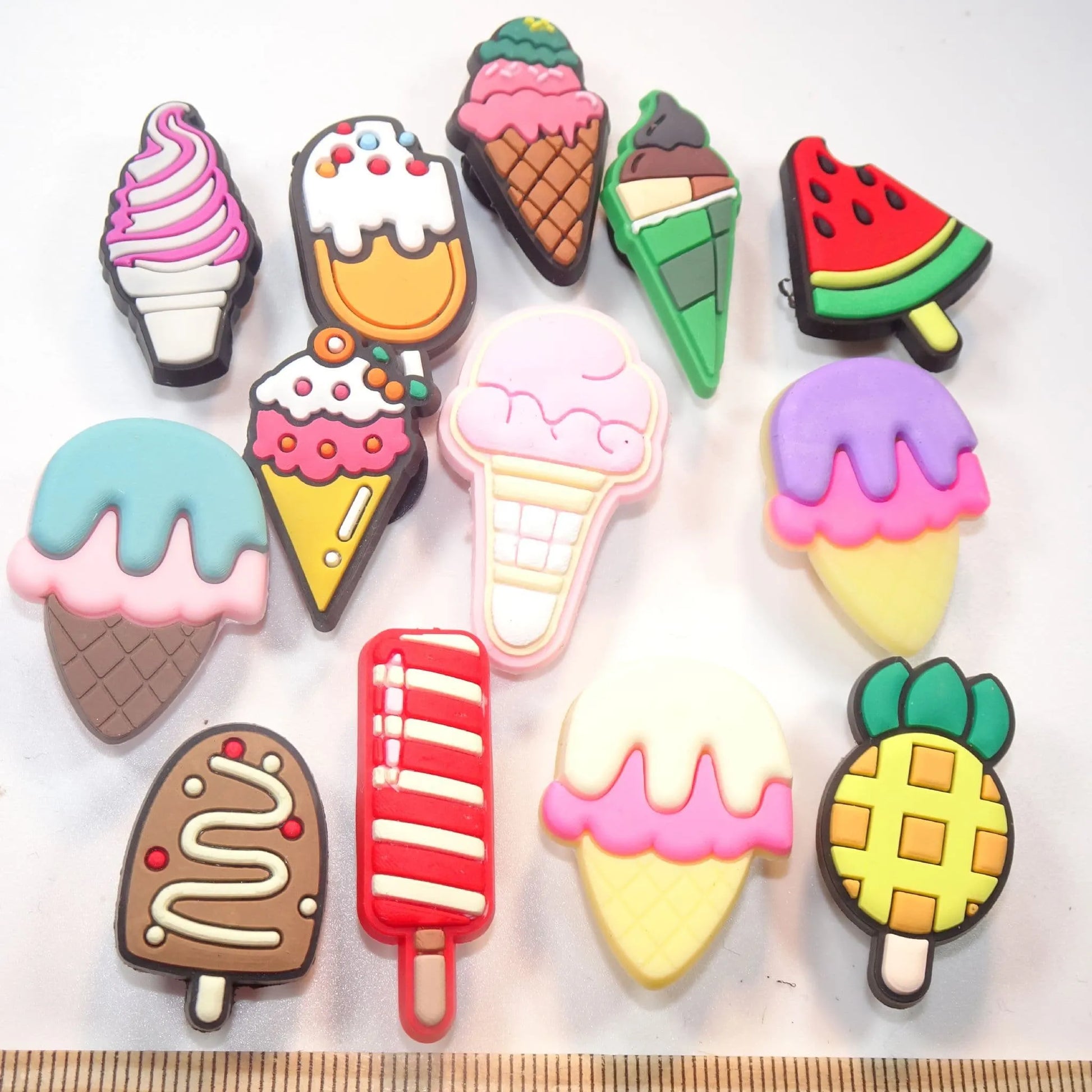 13 Ice cream lollies & cones assorted BC
