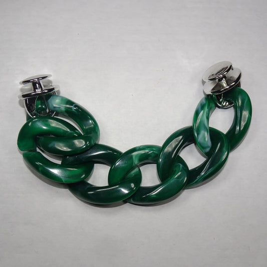 Shoe charm chain - Green shaped links 22cm with spring clips