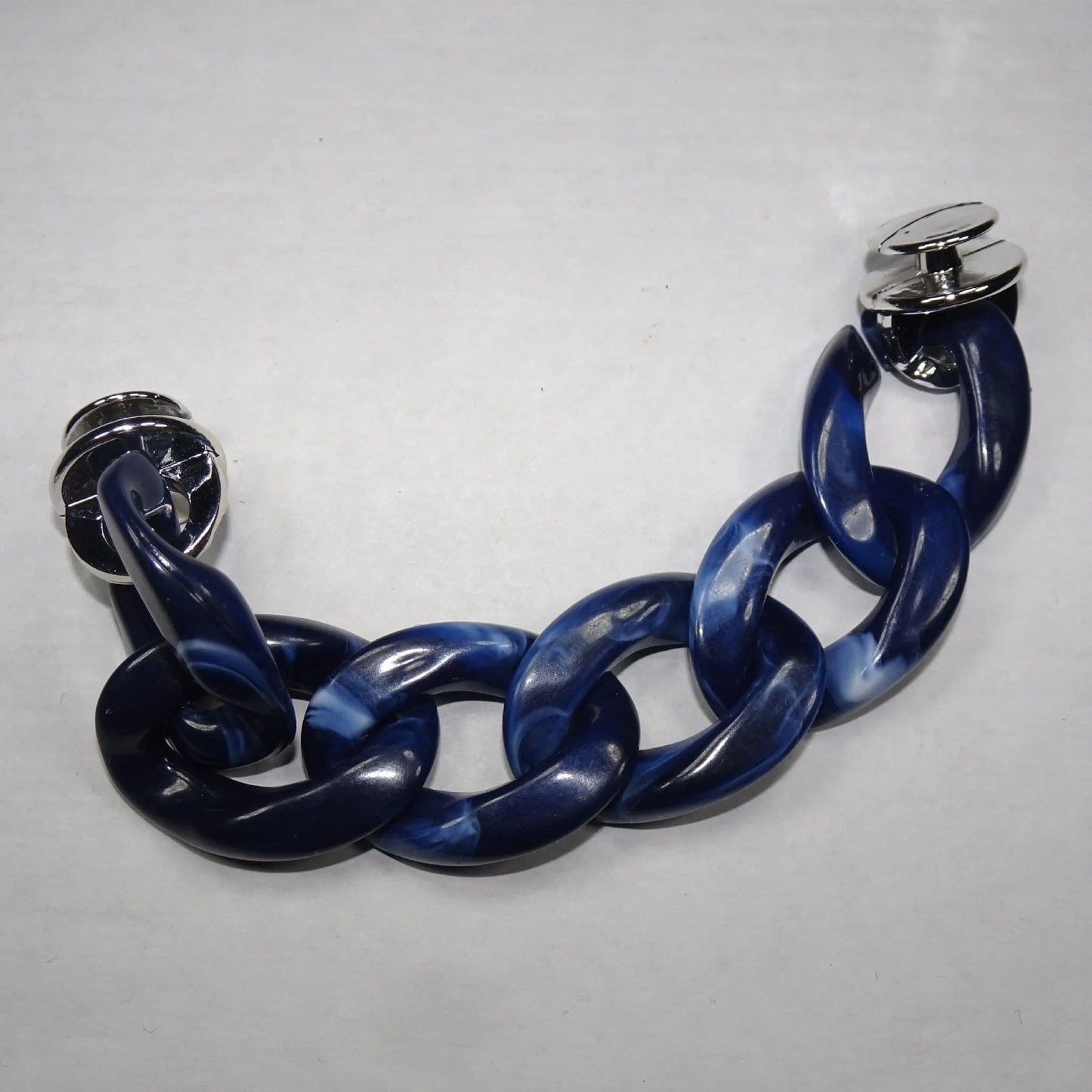 Shoe charm chain - Blue shaped links 22cm with spring clips