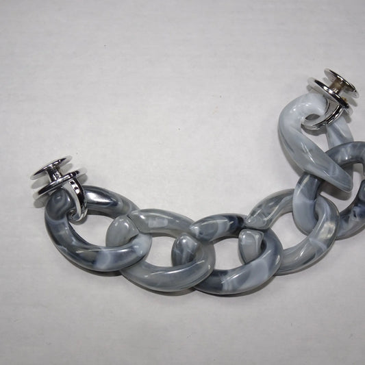 Shoe charm chain -Grey shaped links 22cm with spring clips